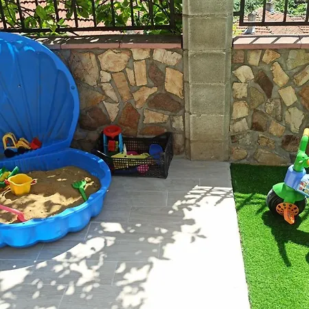 Arode Ovidius - * بالشيك